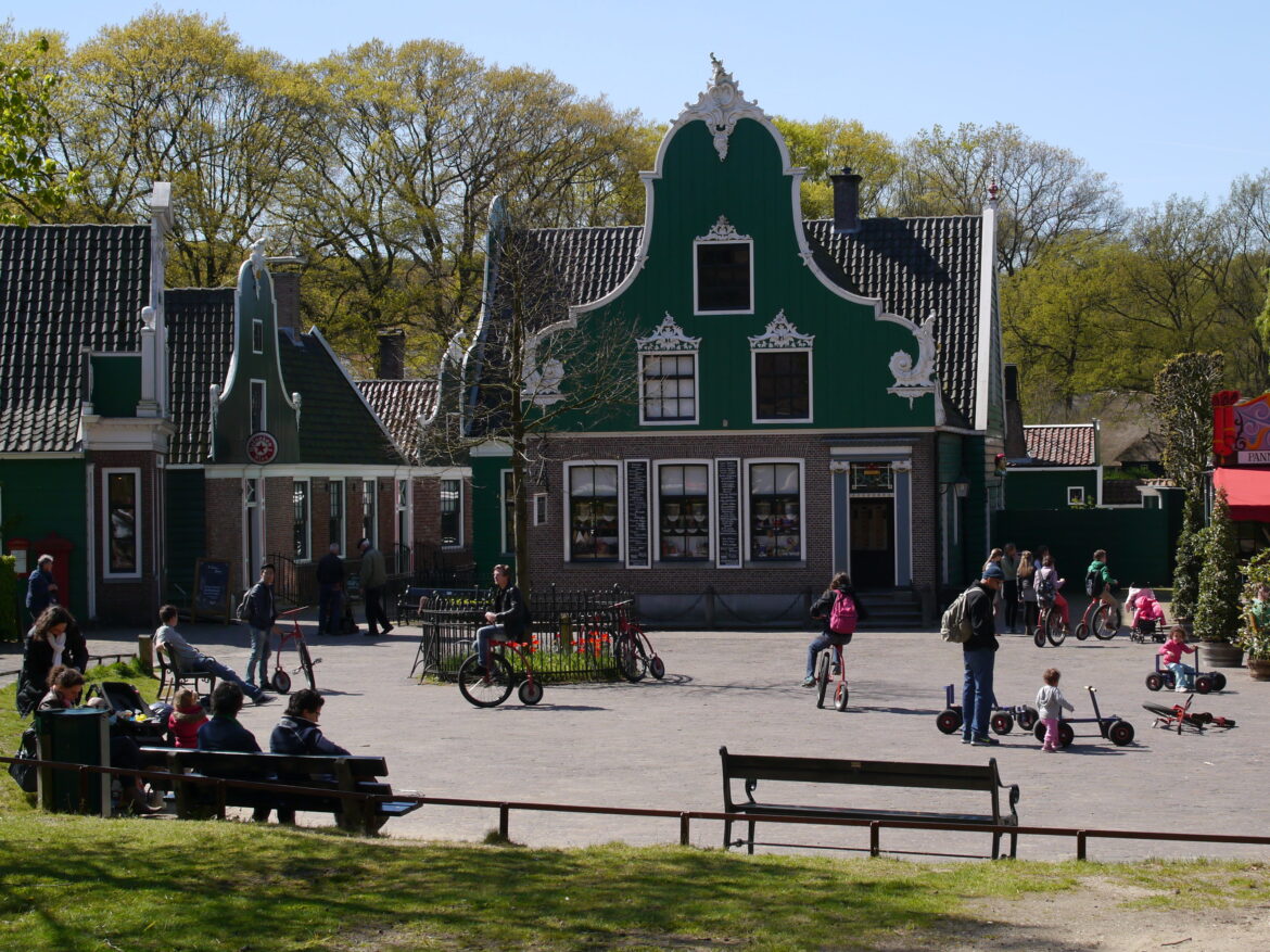 De sfeer en betrokkenheid van bewoners in Krommenie